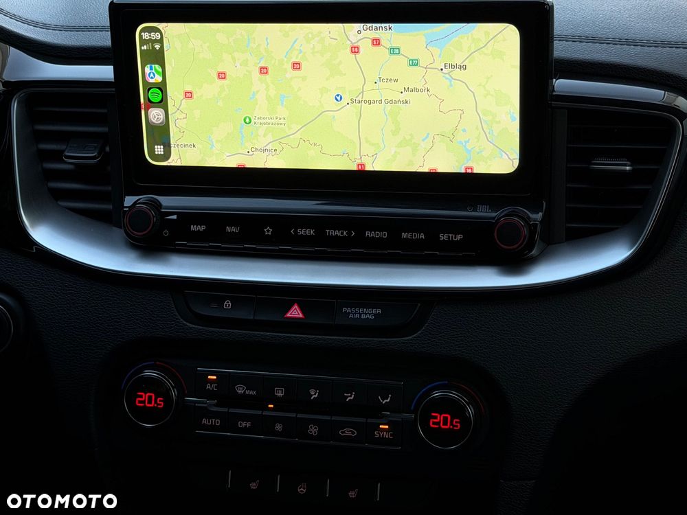 Kia Ceed 1.6 CRDi 136 ISG GT Line - 30