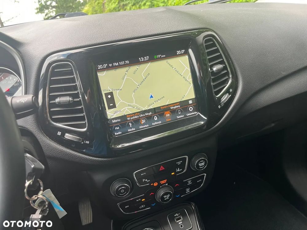 Jeep Compass - 15