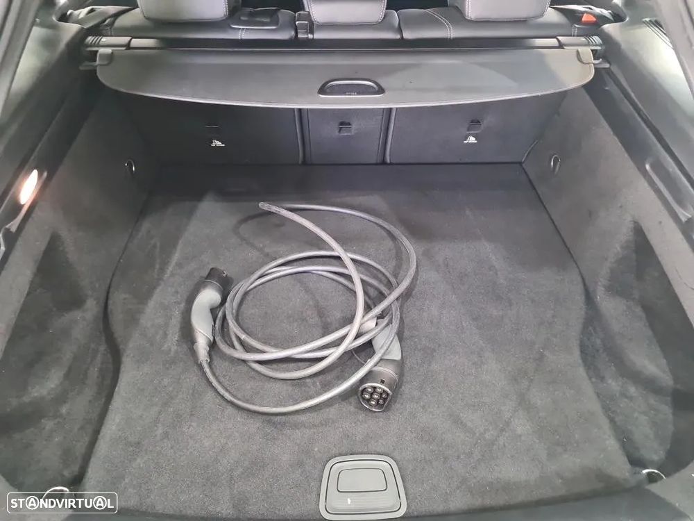 Mercedes-Benz CLA 250 e Shooting Brake Style Plus - 11