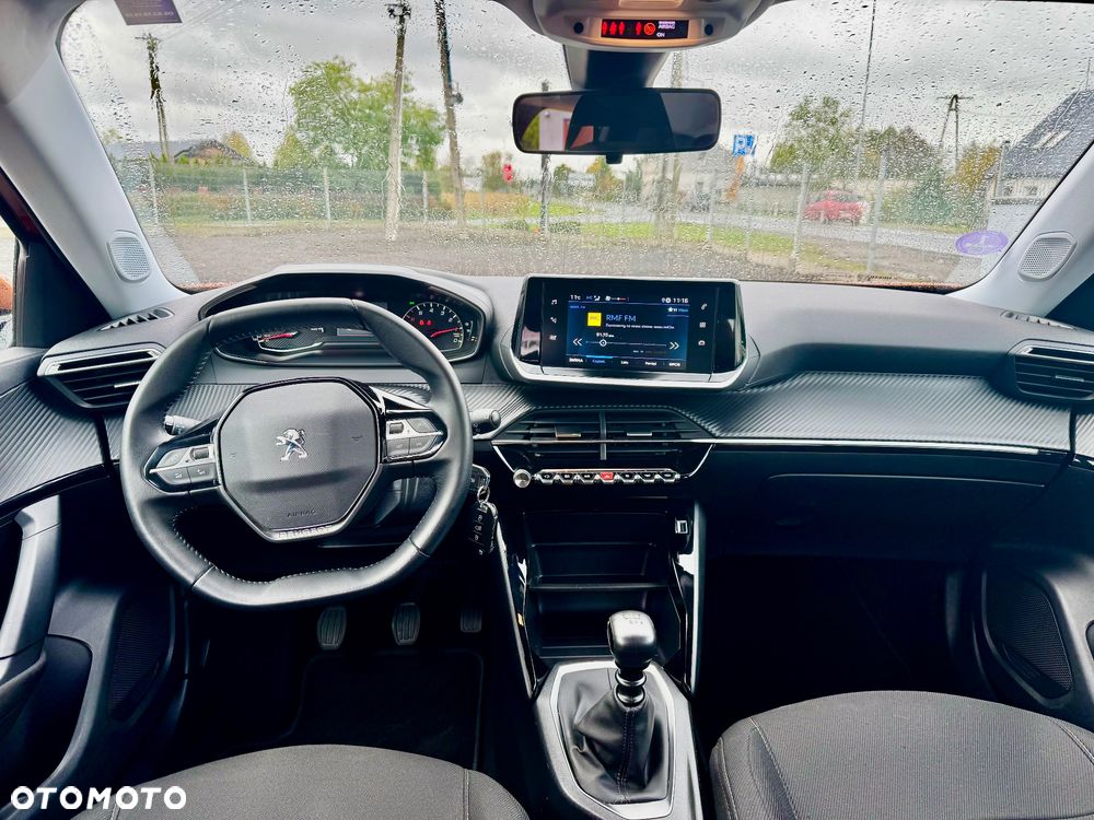 Peugeot 2008 - 11