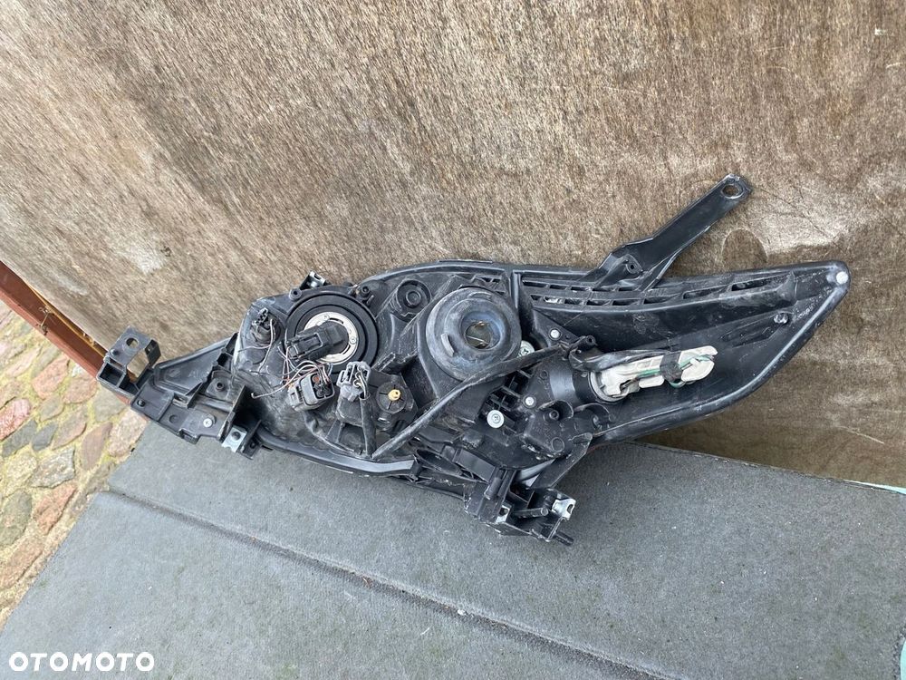 lampa mazda 5 lift 08-10 prawa eu cała - 3