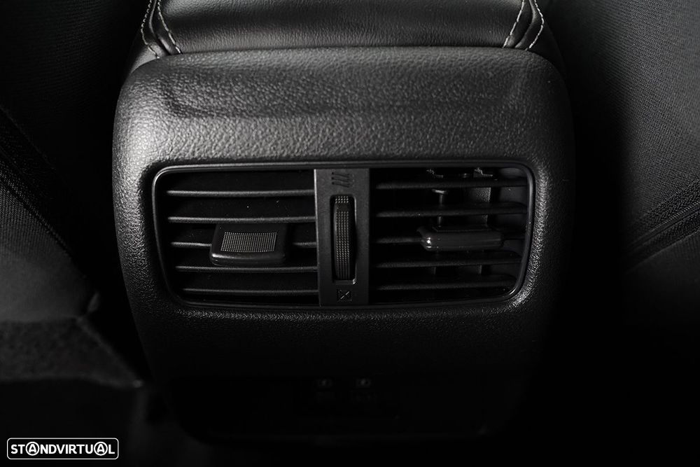 Nissan Qashqai 1.3 DIG-T N-Connecta Xtronic - 22