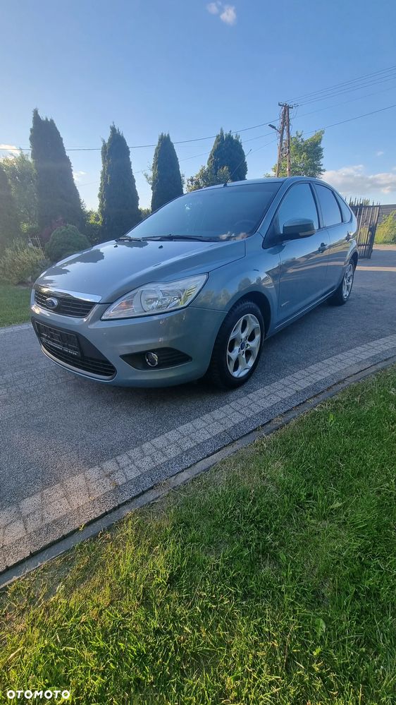 Ford Focus 1.4 Ambiente - 1