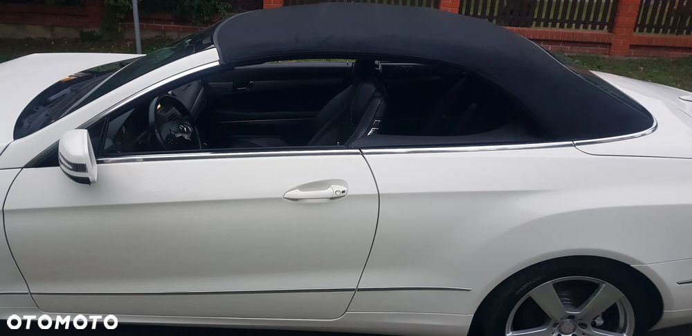 Mercedes-Benz Klasa E 220 CDI DPF BlueEFFICIENCY Automatik Avantgarde - 37