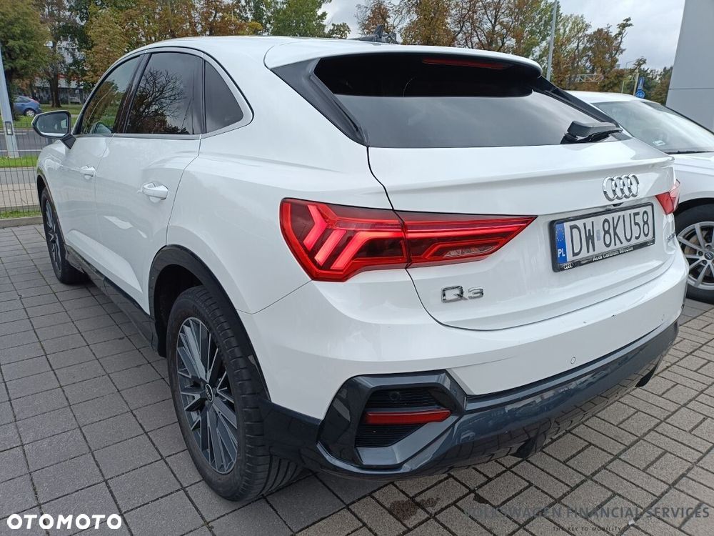 Audi Q3 Sportback - 6