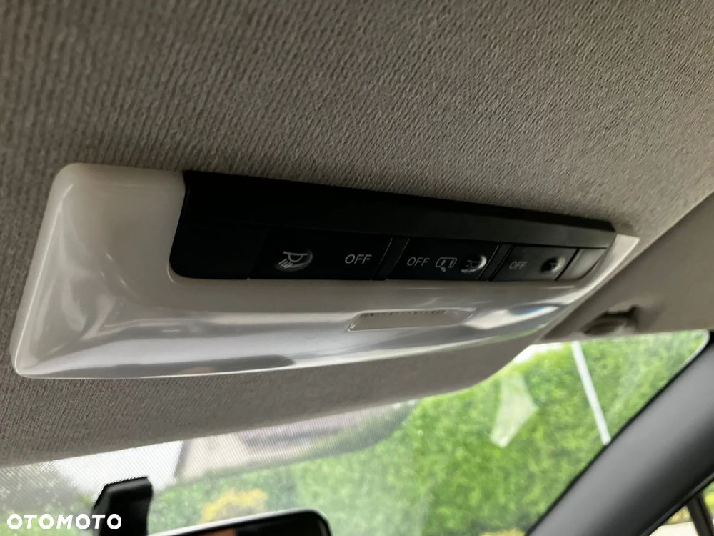 Nissan Micra 1.0 IG-T N-Connecta Xtronic - 18