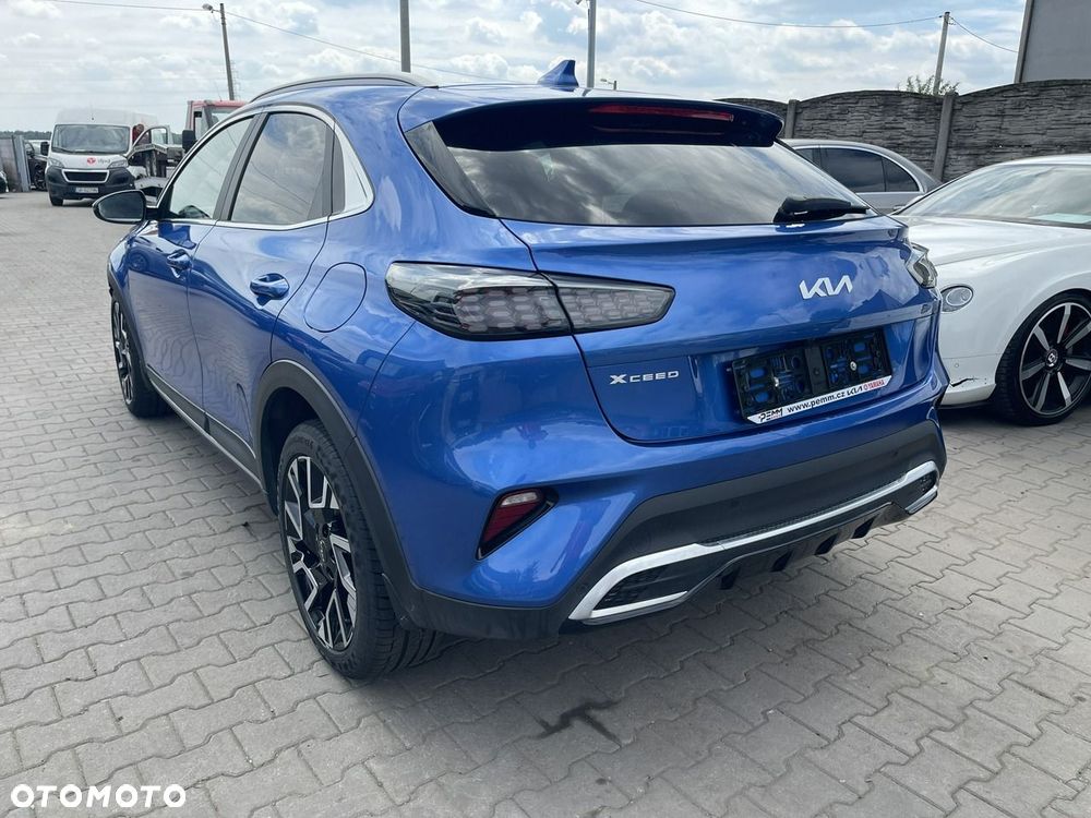 Kia XCeed 1.6 T-GDI Business Line DCT - 4