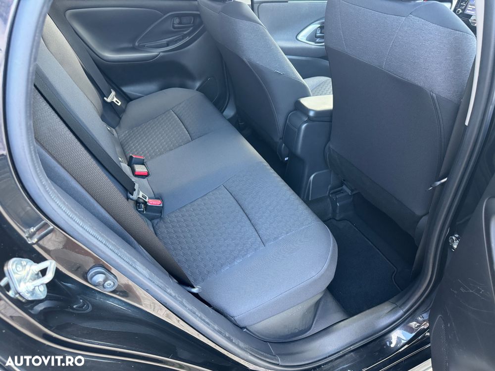 Toyota Yaris 1.5 VVT-i HSD Active - 15