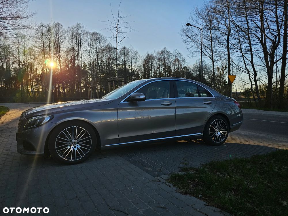 Mercedes-Benz Klasa C 180 7G-TRONIC - 36