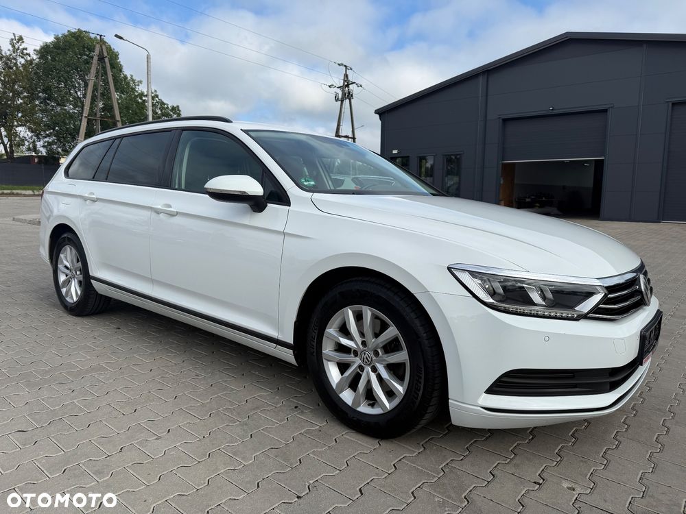Volkswagen Passat 2.0 TDI BMT Trendline - 9