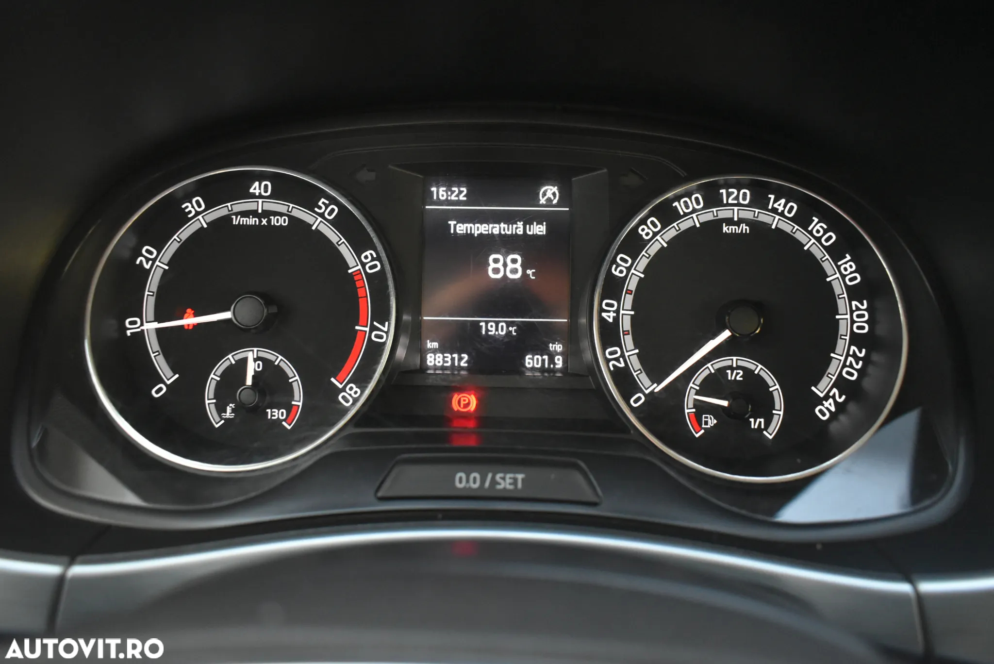 Skoda Fabia - 10