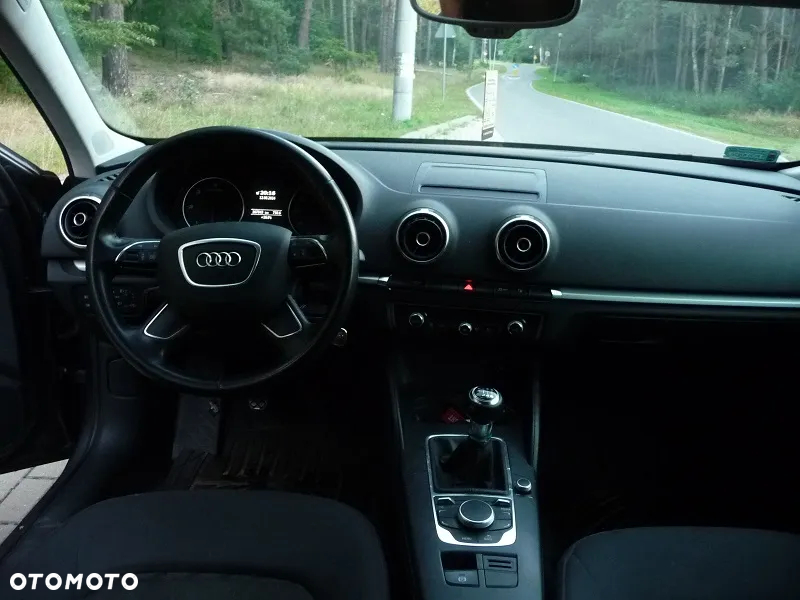 Audi A3 1.6 TDI Sportback (clean diesel) Attraction - 10