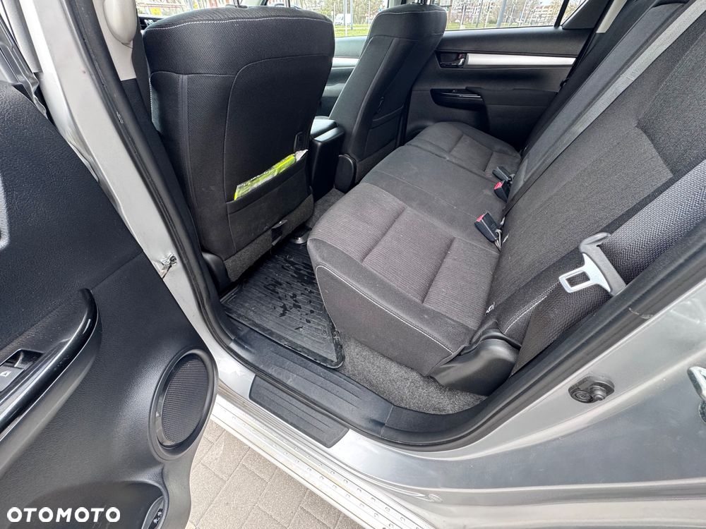 Toyota Hilux 2.4 D-4D Double Cab Selection 4x4 - 17