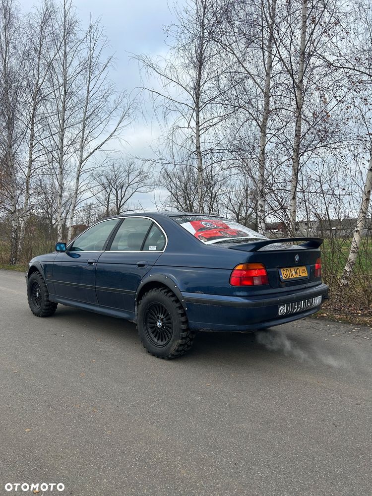 BMW Seria 7 750i - 22