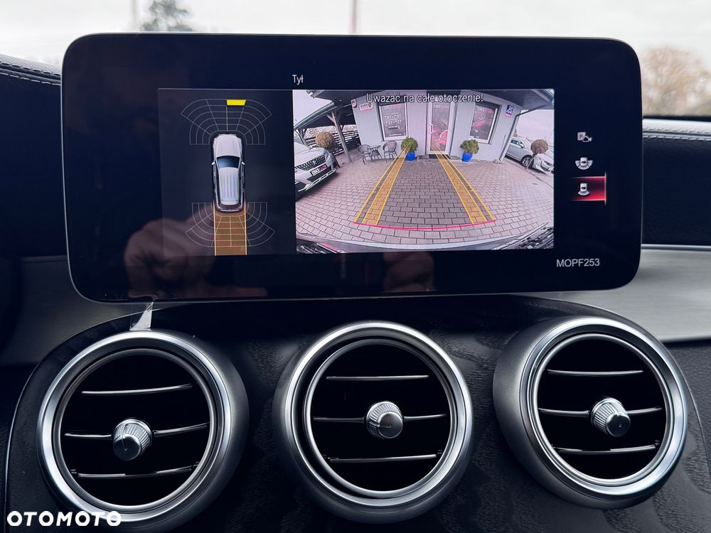 Mercedes-Benz GLC 200 d - 29