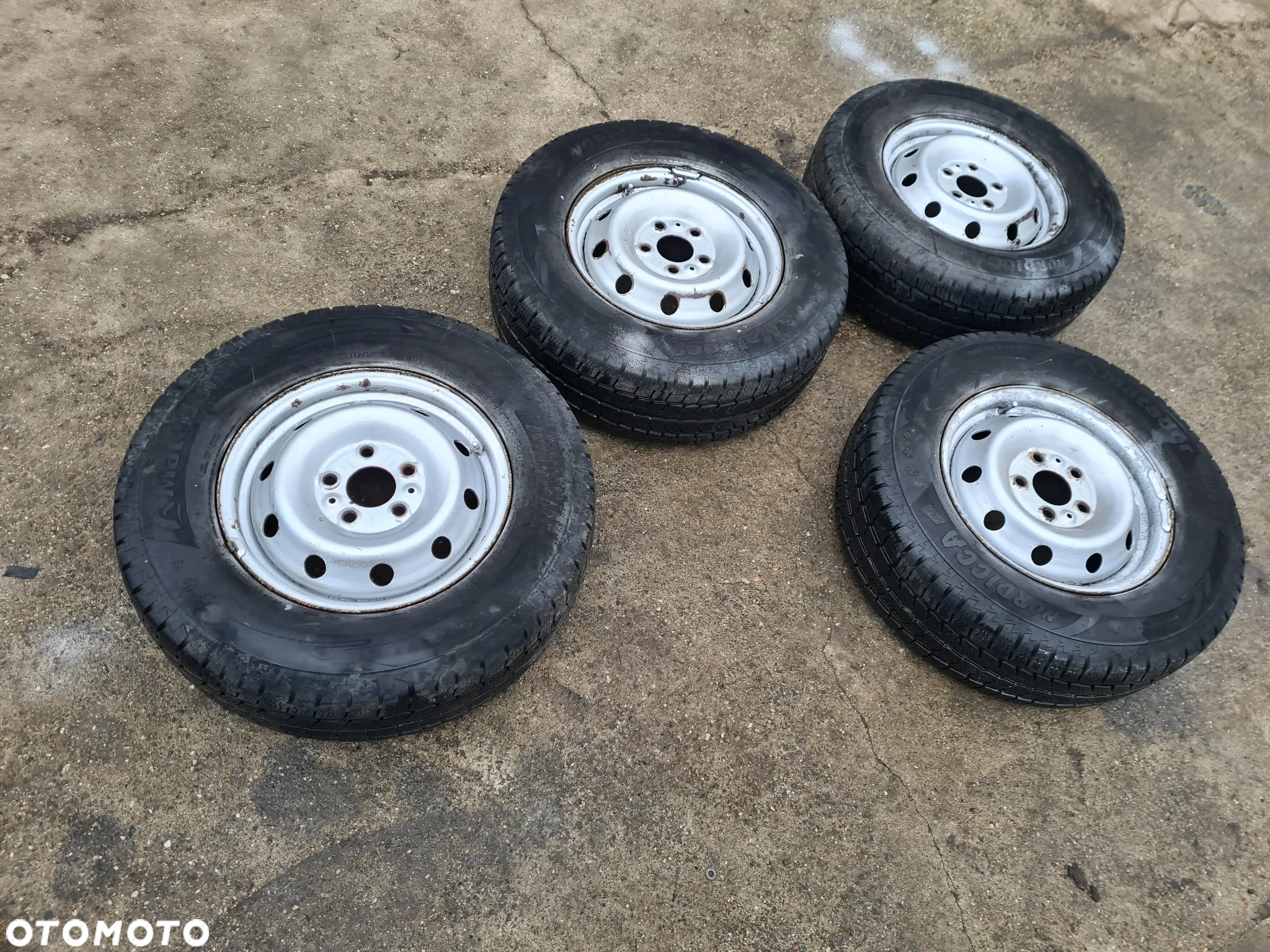 Koła Iveco Daily III felgi stalowe r15 opony Matador ZIMA 225/70R15 C - 13