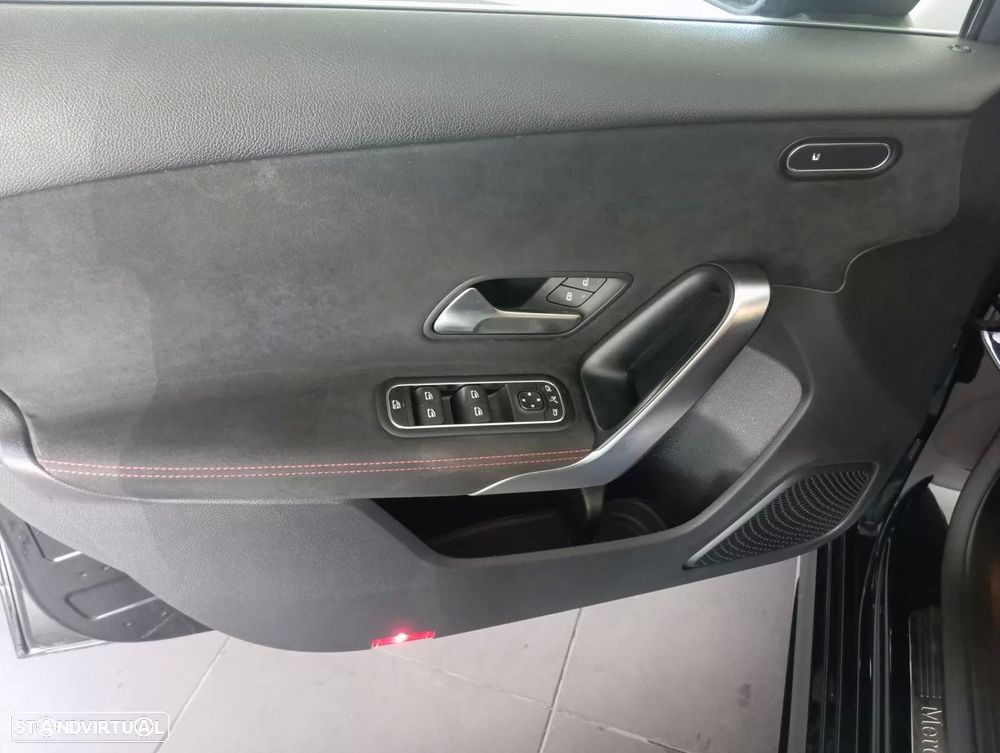 Mercedes-Benz A 200 - 18