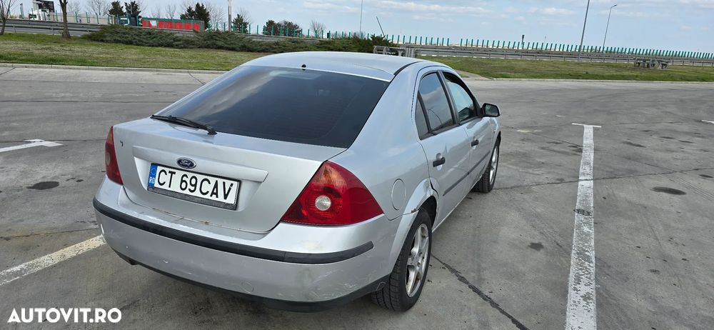 Ford Mondeo 1.8 Ghia - 1