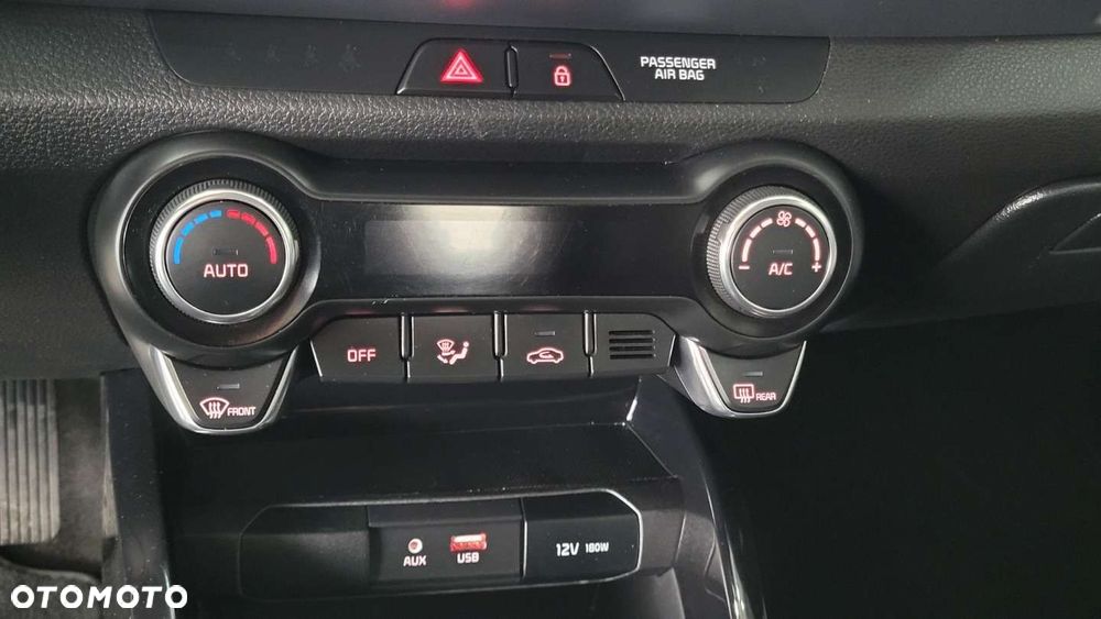 Kia Stonic - 26