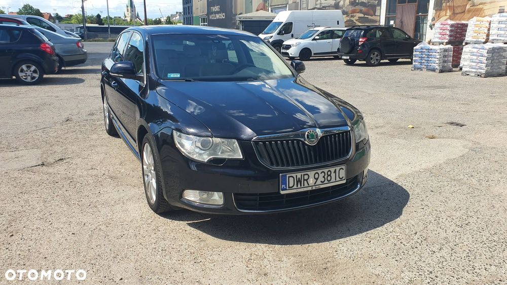 Skoda Superb 2.0 TDI Elegance DSG - 10