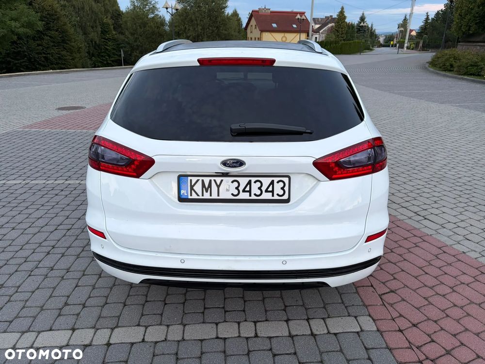 Ford Mondeo 2.0 TDCi Titanium PowerShift - 4