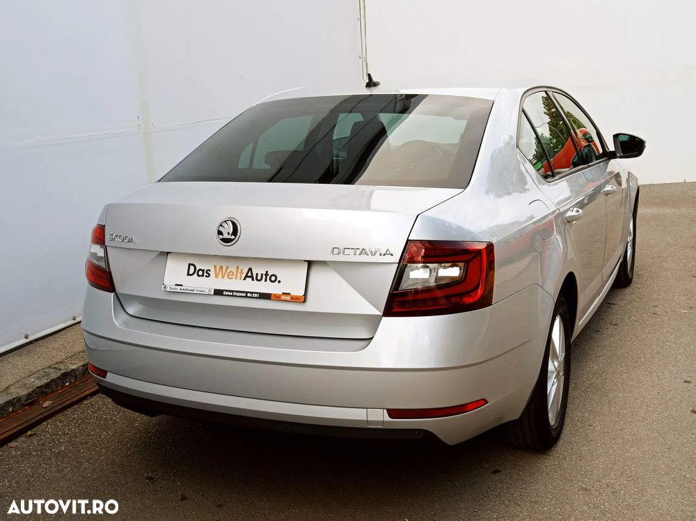 Skoda Octavia 2.0 TDI DSG Ambition - 12