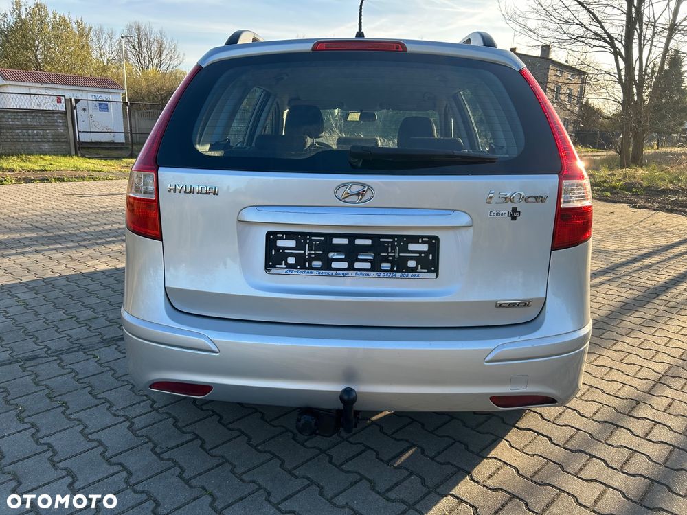 Hyundai i30 i30cw 1.6 CRDi FIFA WM Edition - 8