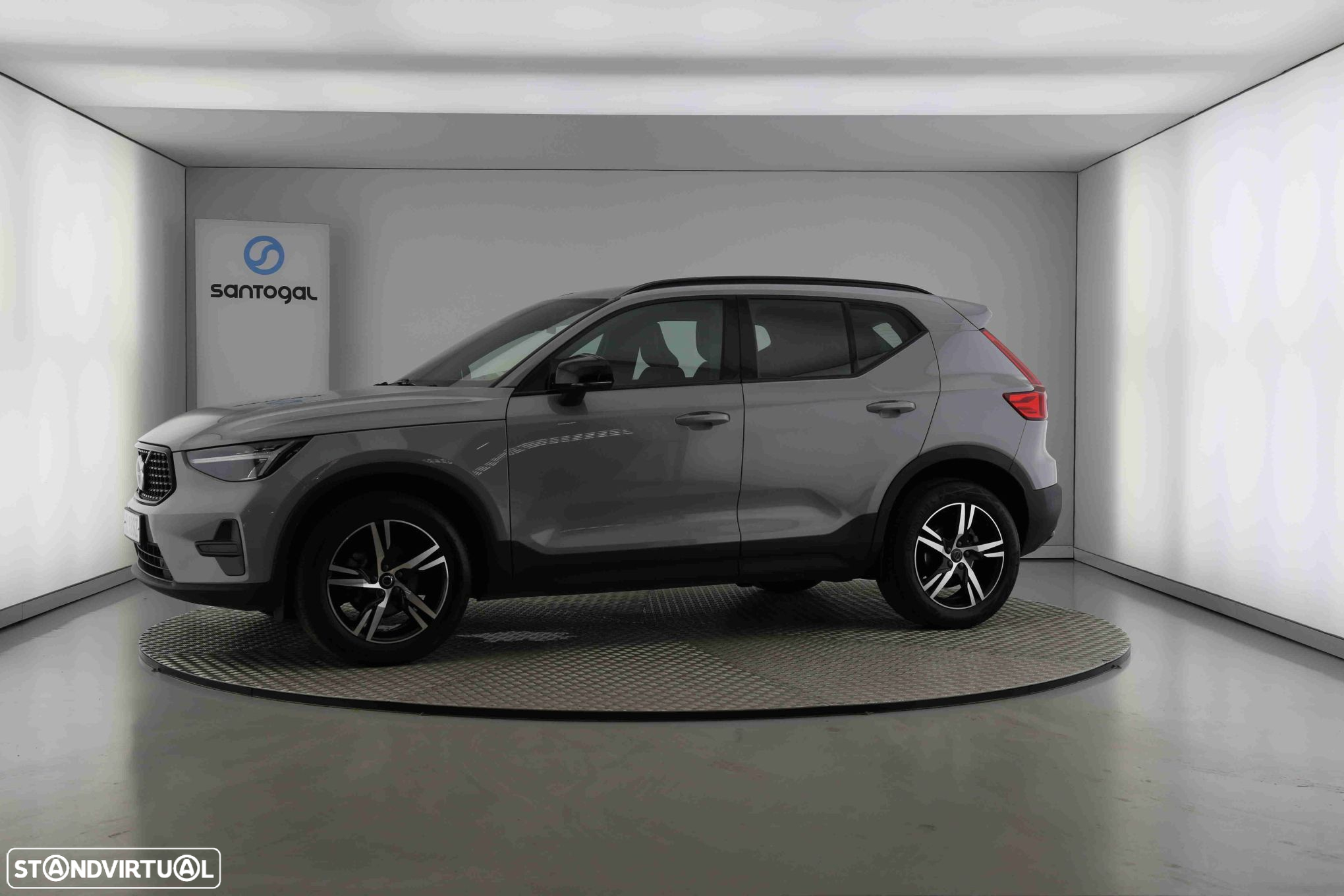 Volvo XC 40 1.5 T2 Plus Dark Auto - 5