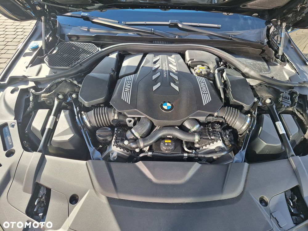 BMW Seria 7 750Li xDrive - 7