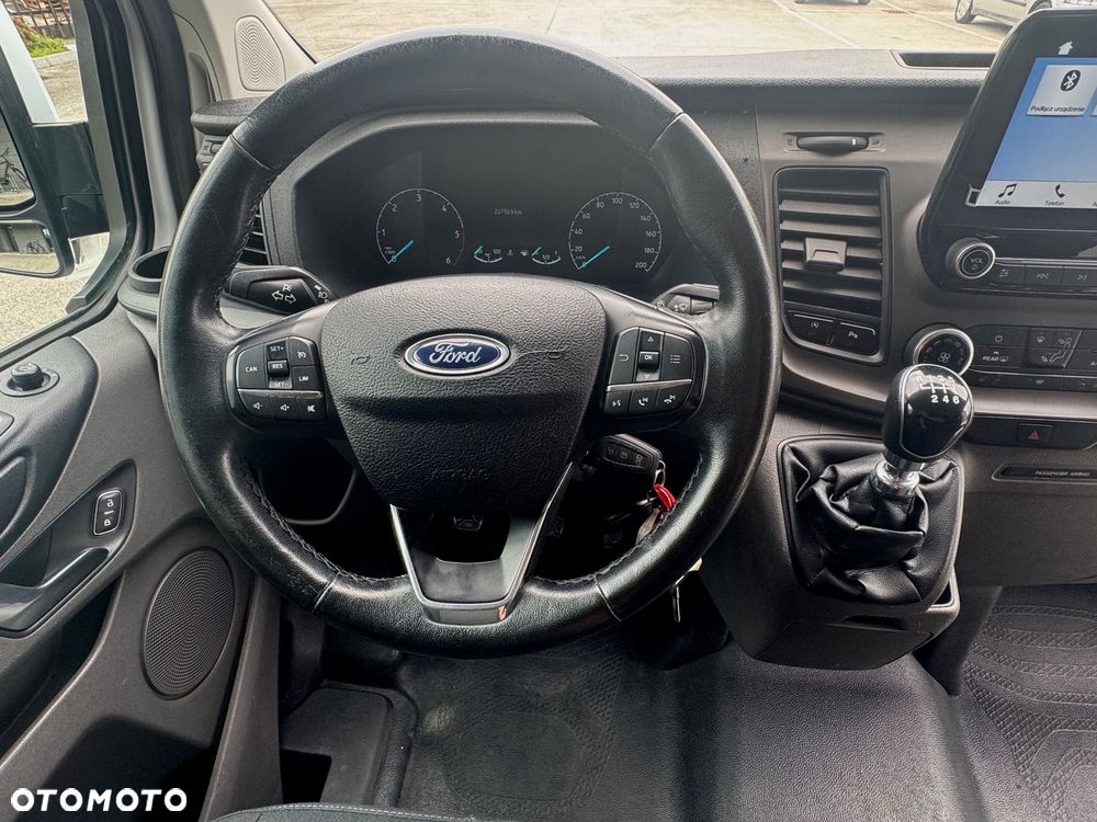 Ford Transit Custom 310 L2H1 Limited - 16