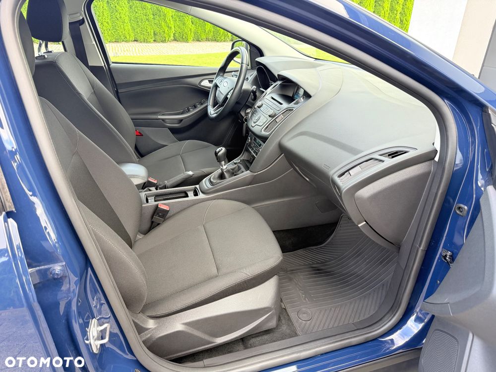 Ford Focus - 12