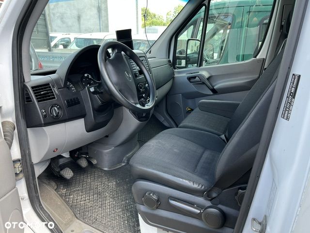 Mercedes-Benz SPRINTER 519 - 7