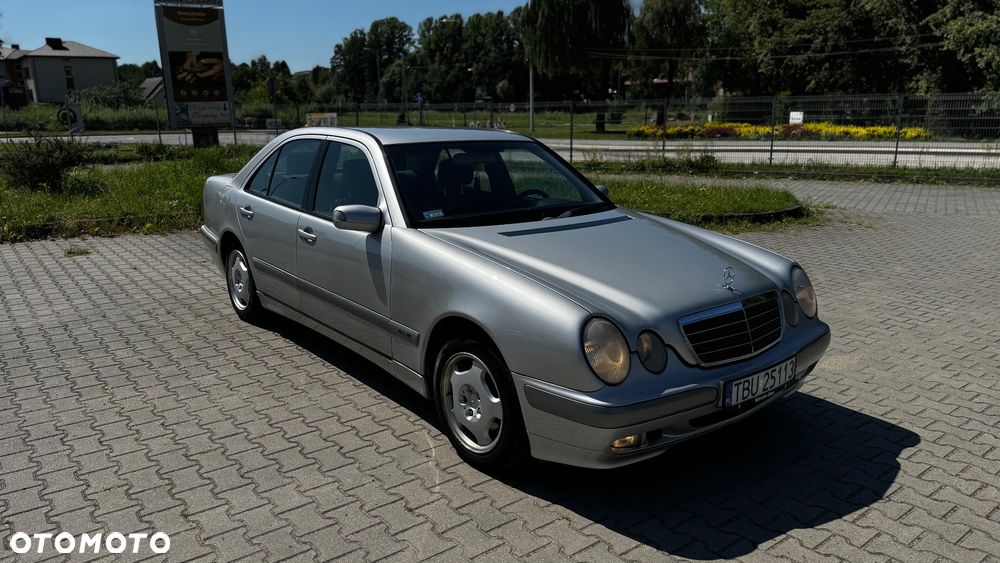 Mercedes-Benz Klasa E 200 Kompressor Classic - 1