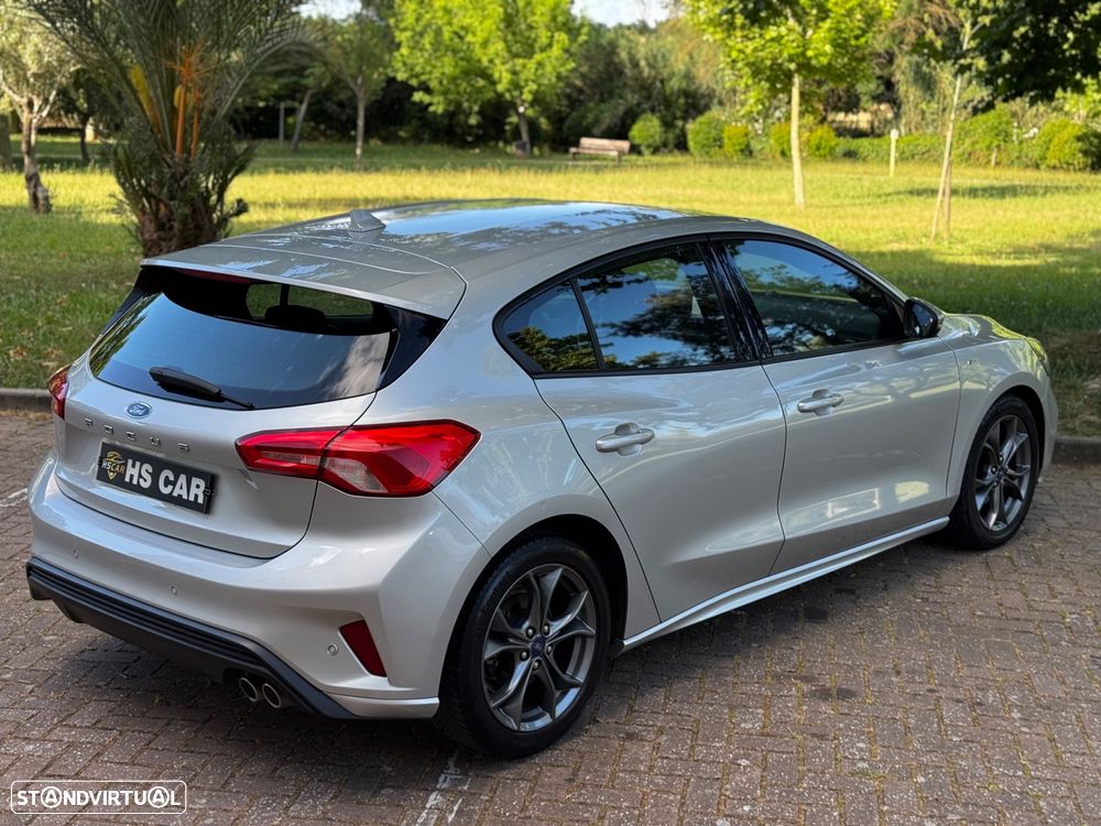 Ford Focus 1.5 EcoBlue S&S ST-LINE - 9