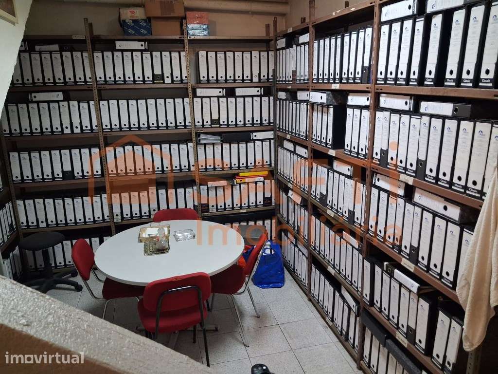 Trespasse de Escritório de Contabilidade com Carteira de Clientes A... - Grande imagem: 5/8