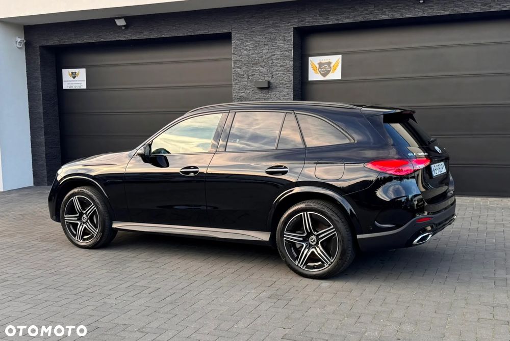Mercedes-Benz GLC 300 de 4-Matic AMG Line - 3