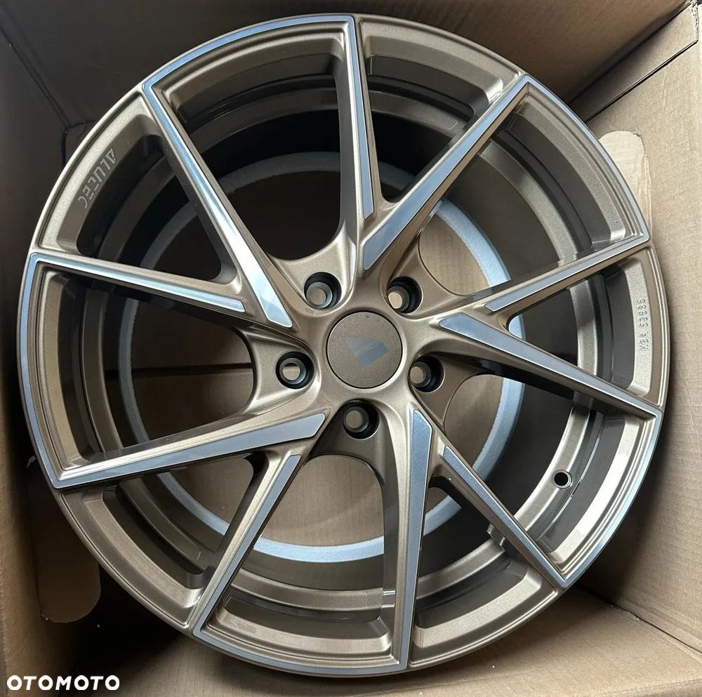 Felgi Aluminiowe Alutec 18'' 5x114.3 5x114,3 ET47 Honda Lexus Toyota - 1