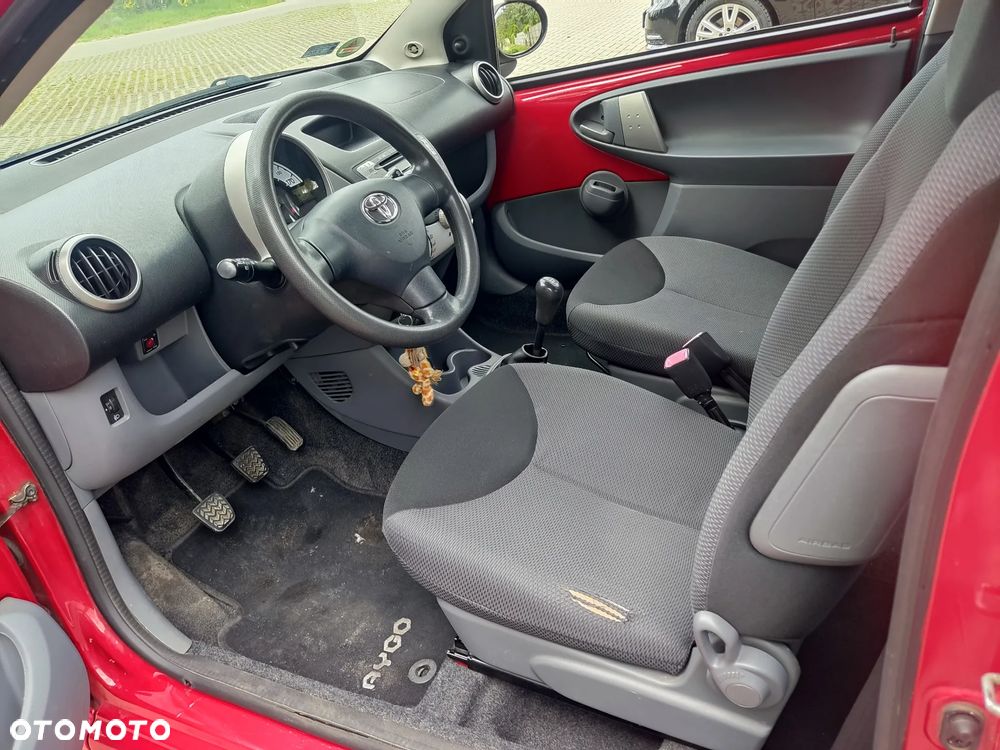 Toyota Aygo Standard - 11