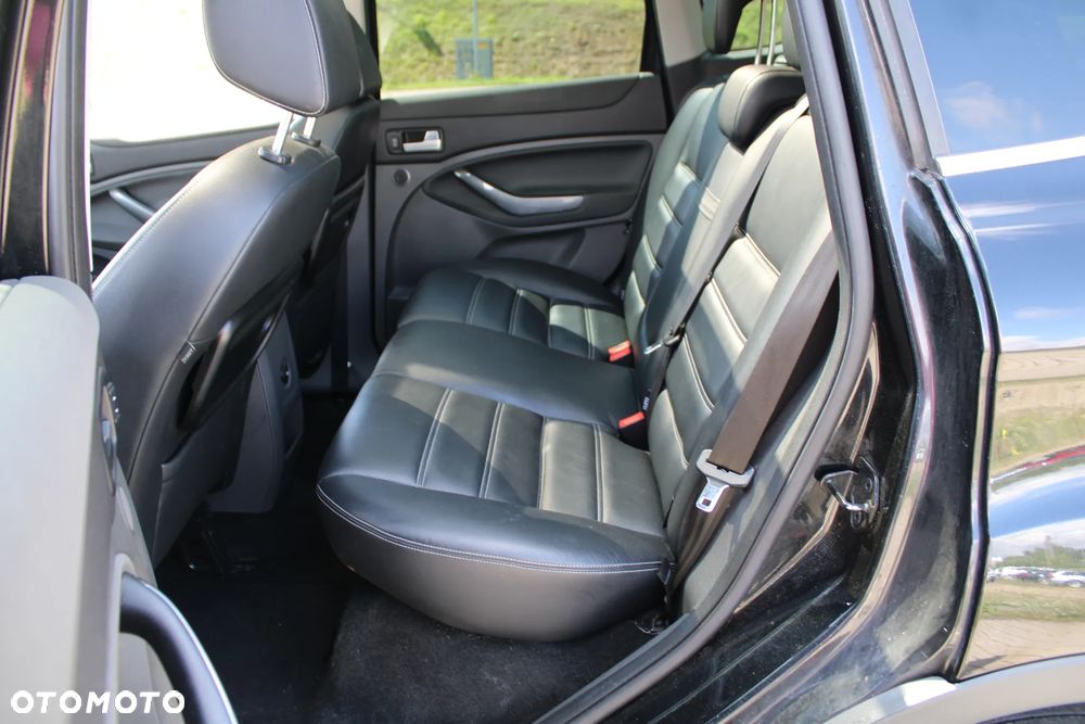 Ford Kuga 2.0 TDCi 2x4 Titanium - 23