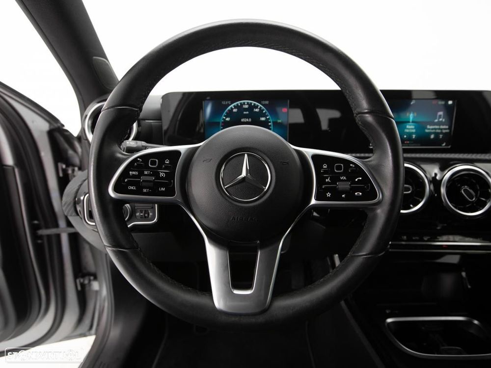 Mercedes-Benz A 180 d Progressive - 17
