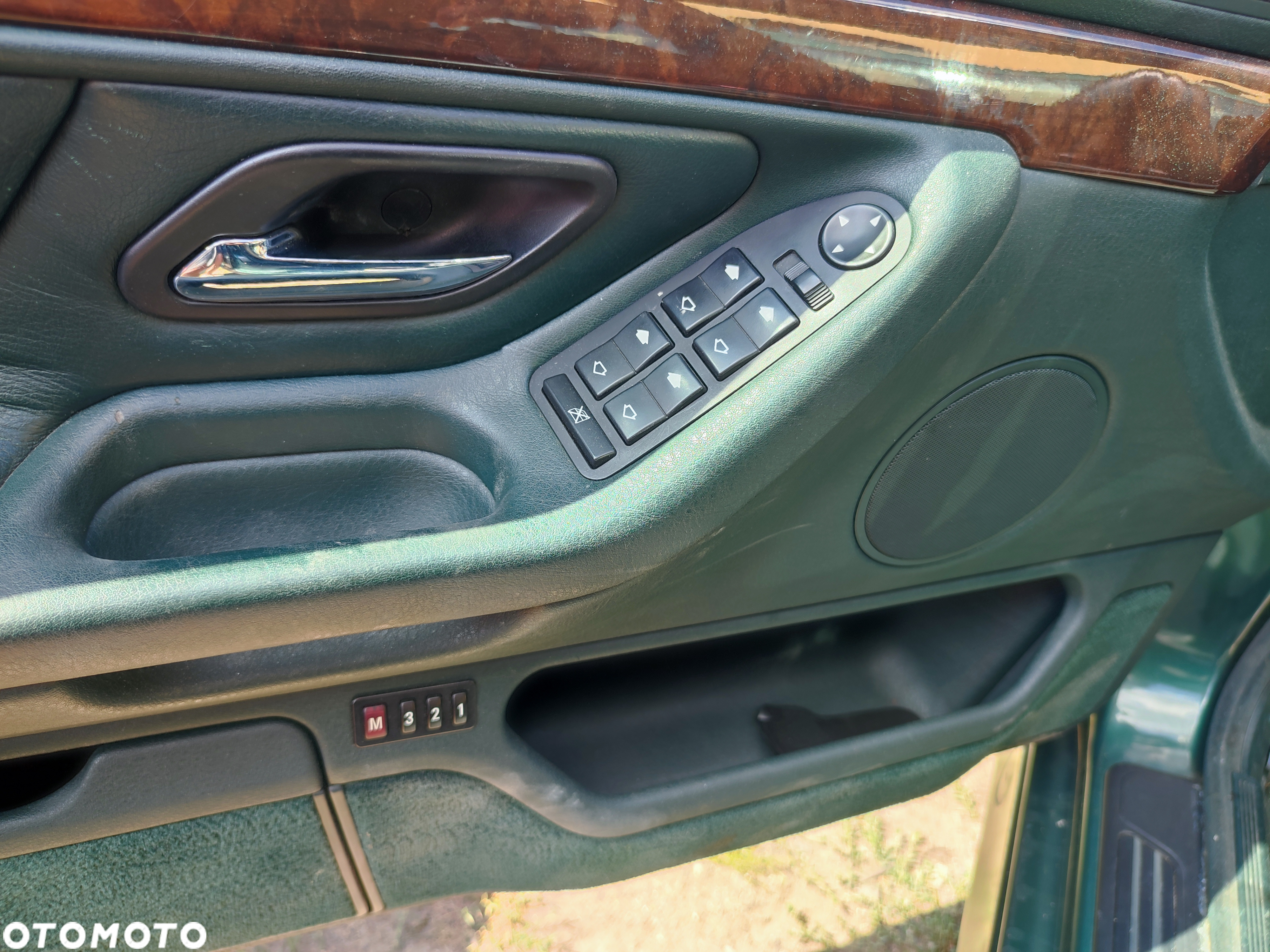 BMW Seria 7 728i L - 24