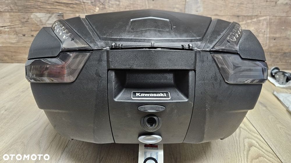 Oryginalny Kufer Centralny Kawasaki 47L Givi V47 - 13