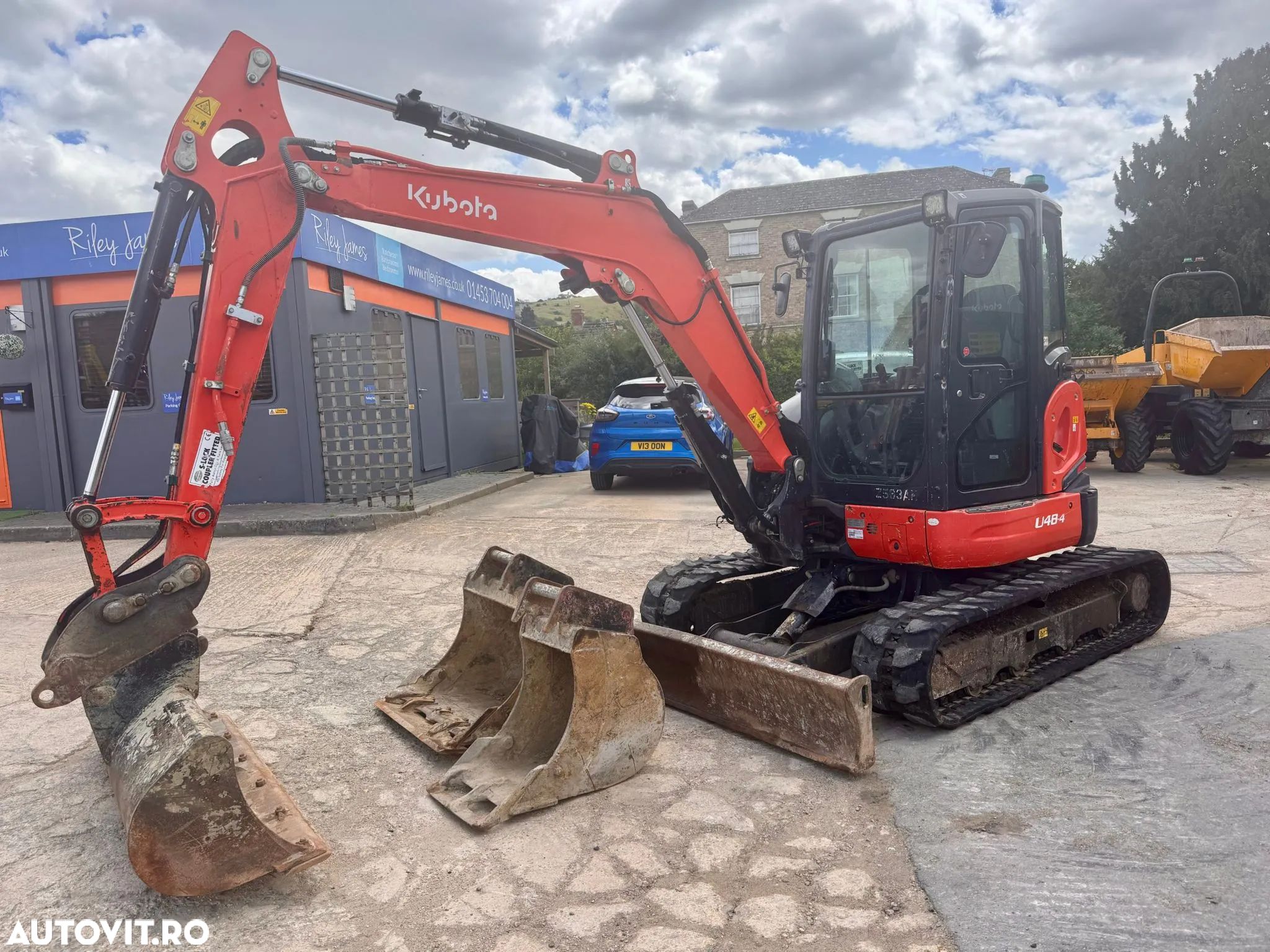 Kubota U48 - 1