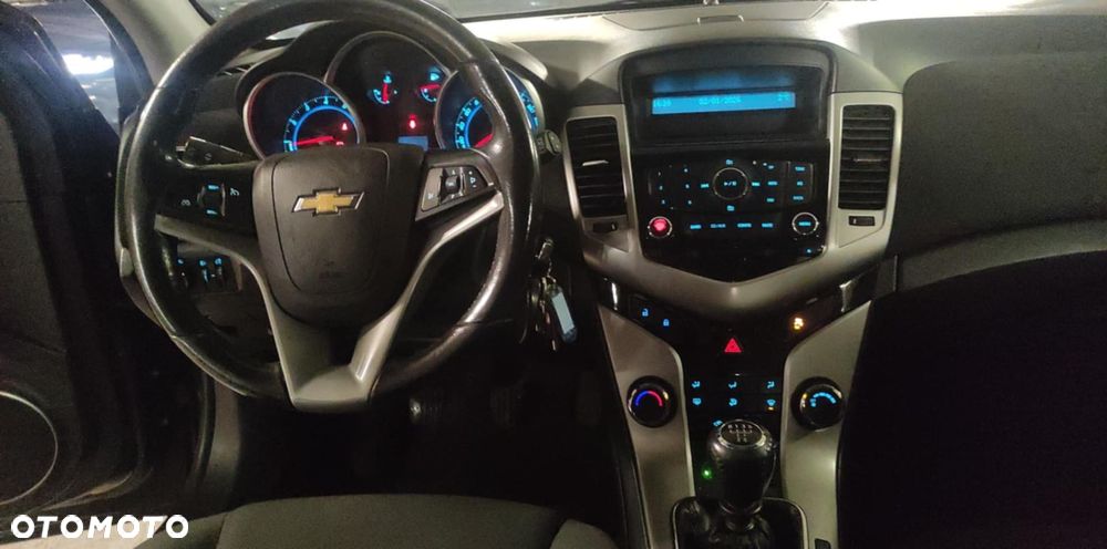 Chevrolet Cruze 1.8 LT - 15