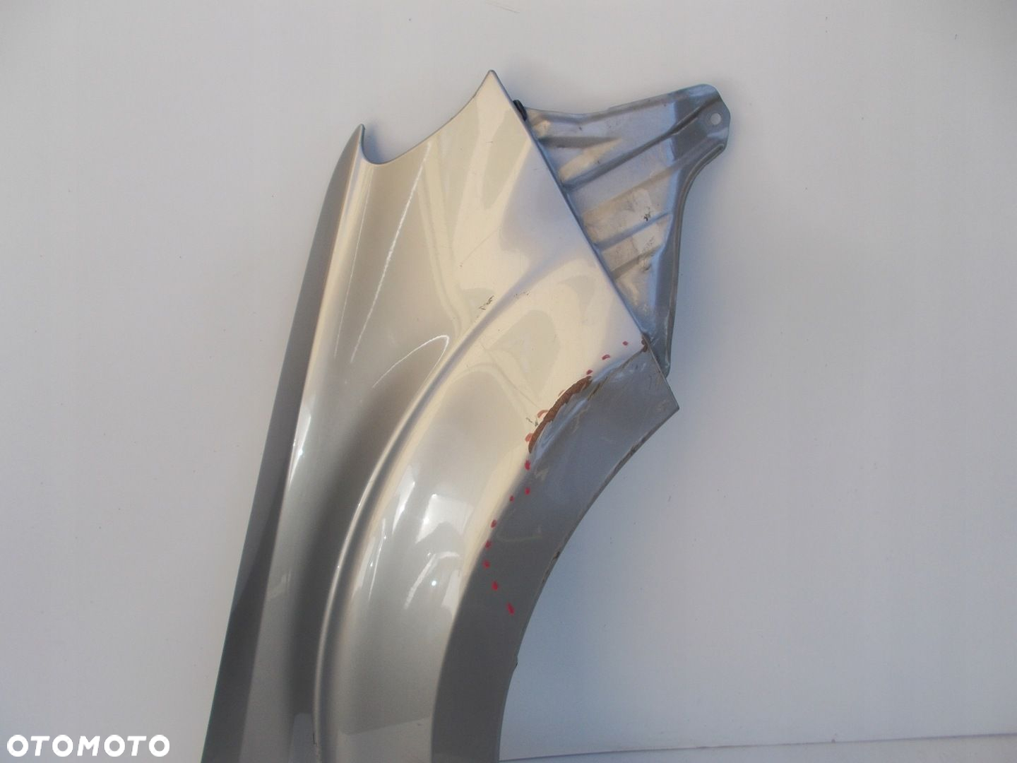 Błotnik przedni prawy SUBARU FORESTER 08- - 2