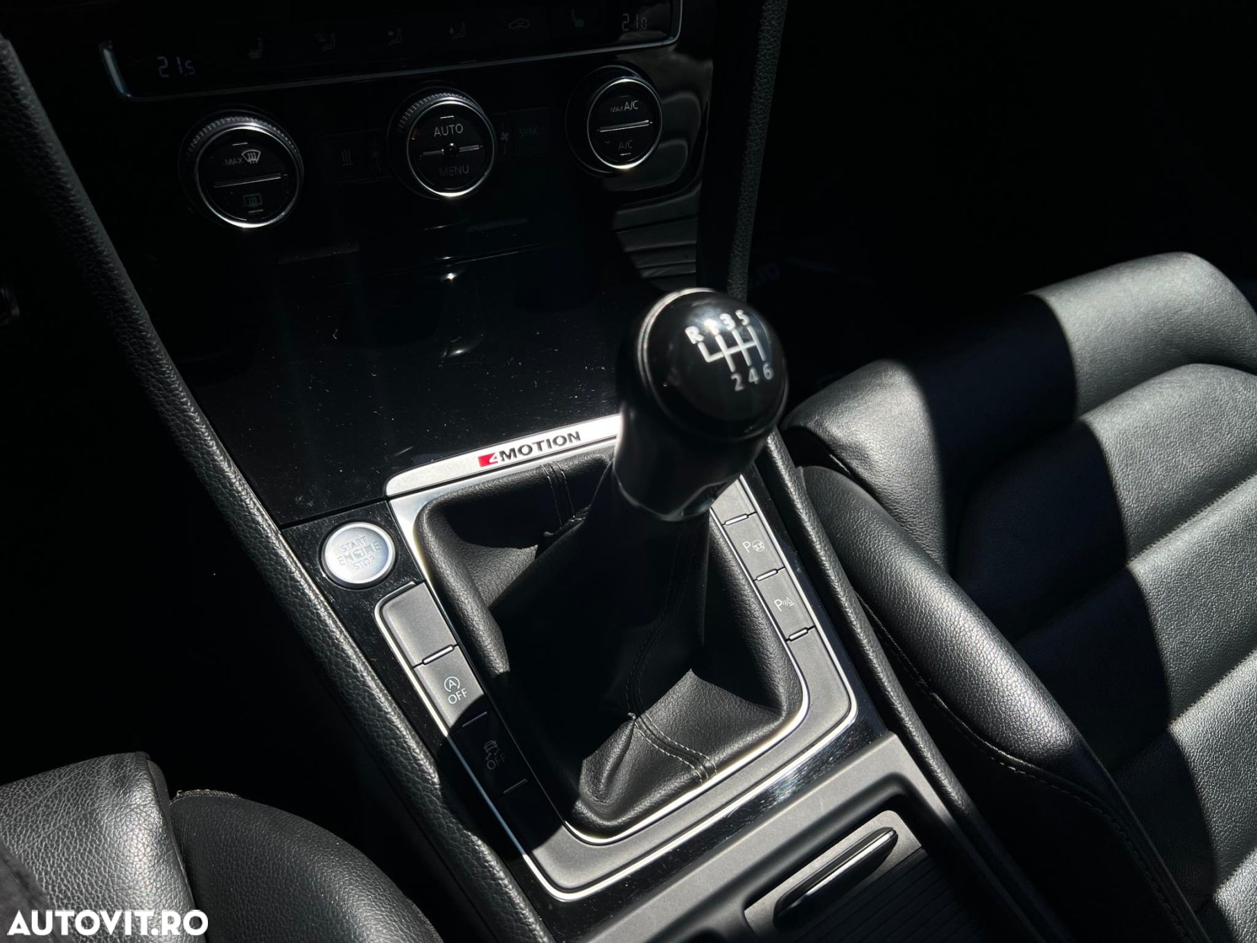 Volkswagen Golf - 14