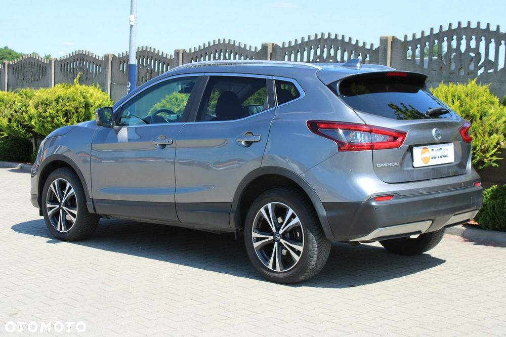 Nissan Qashqai 1.3 DIG-T N-Connecta EU6d - 16