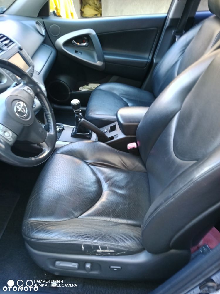 Toyota RAV4 2.2 D-CAT 4x4 Executive - 9