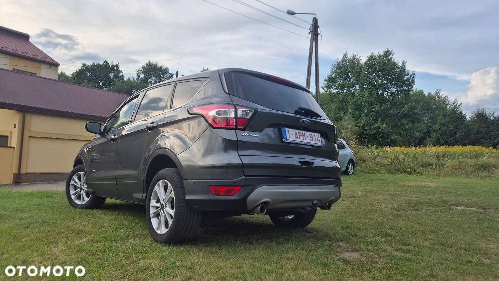 Ford Kuga 2.0 TDCi 4WD Titanium - 4