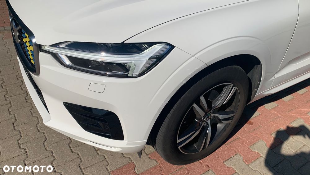 Volvo XC 60 T5 AWD R-Design - 5